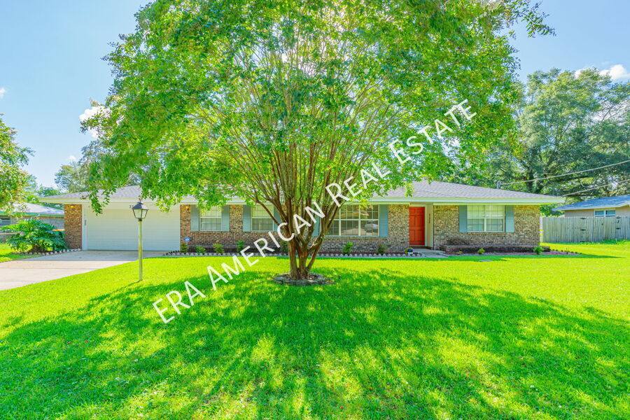 House for rent at 33 James Dr, Shalimar, FL 32579