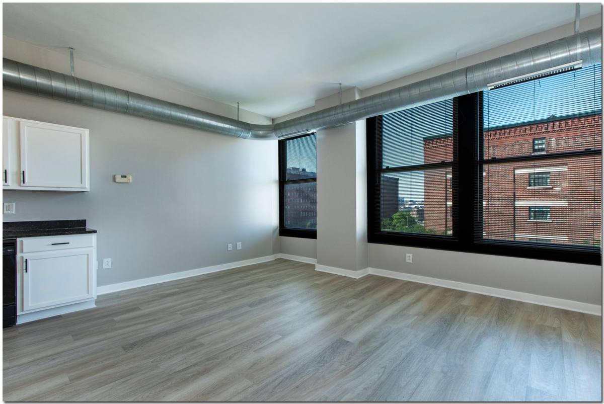 Apartment for rent at 1211 W 9th St, Cleveland, OH 44113