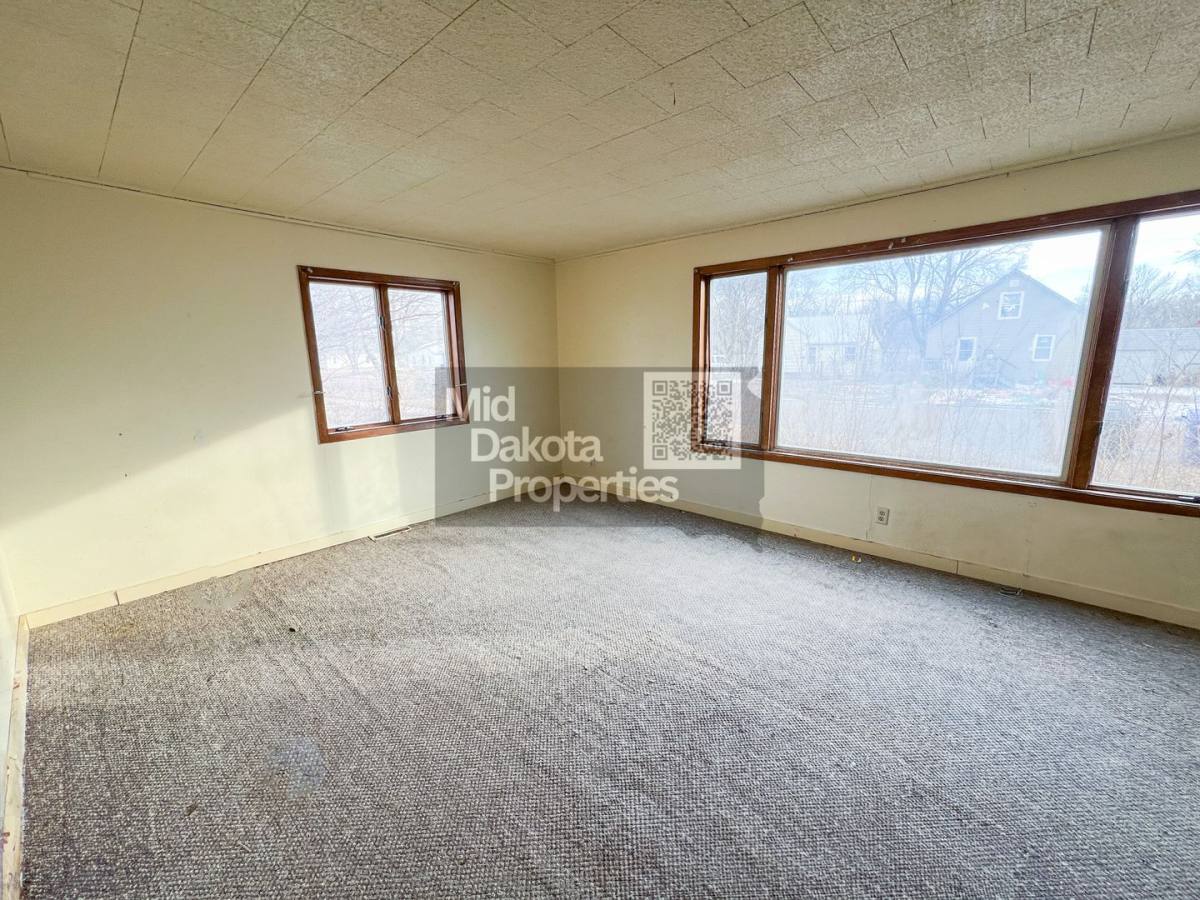 Apartment for rent at 1122 W 3rd, Mitchell, SD 57301