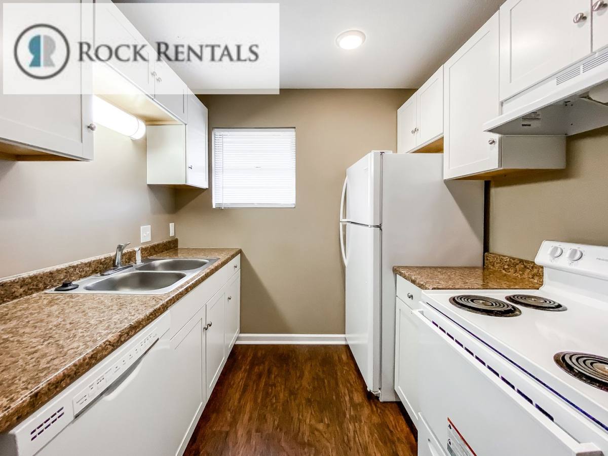 Apartment for rent at 116 E 10th Ave, Hutchinson, KS 67501