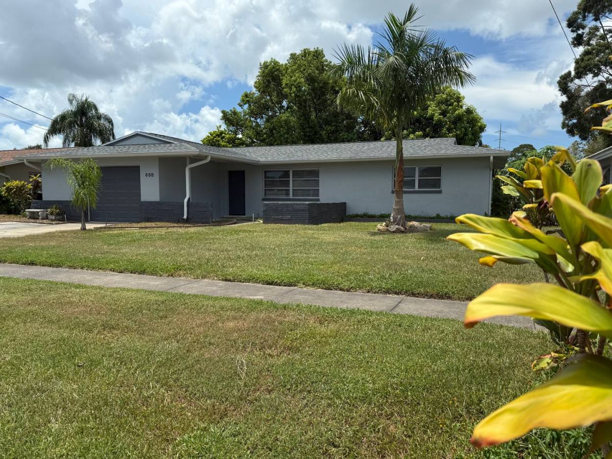 House for rent at 688 Gershwin Dr, Largo, FL 33771