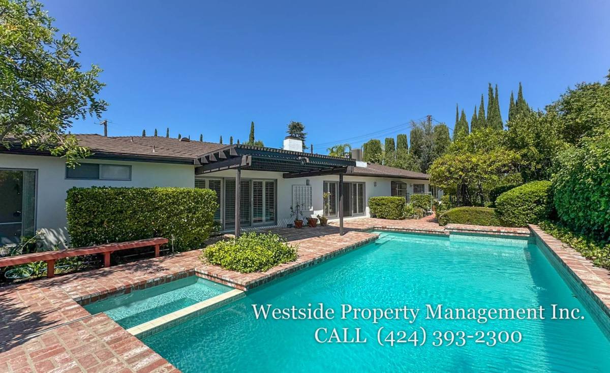 Condo for rent at 16951 Ivadel Place, Encino, CA 91436