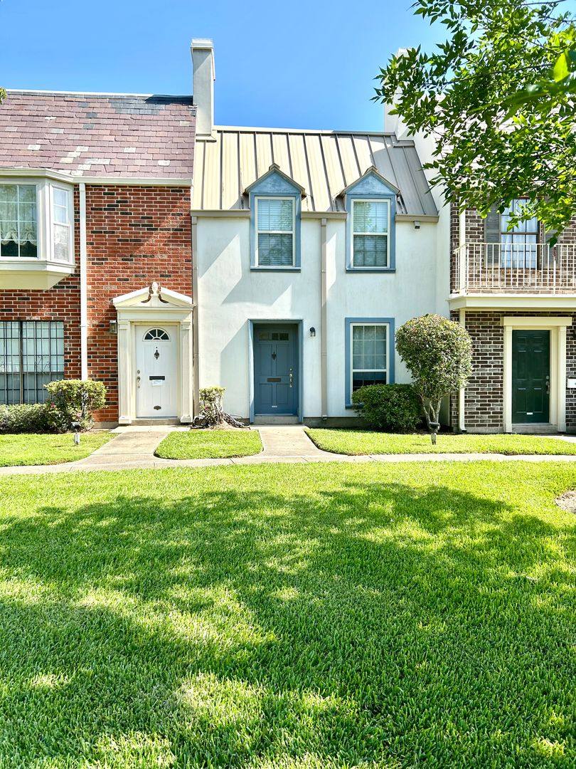 Condo for rent at 10049 Jefferson Highway, Baton Rouge, LA 70809