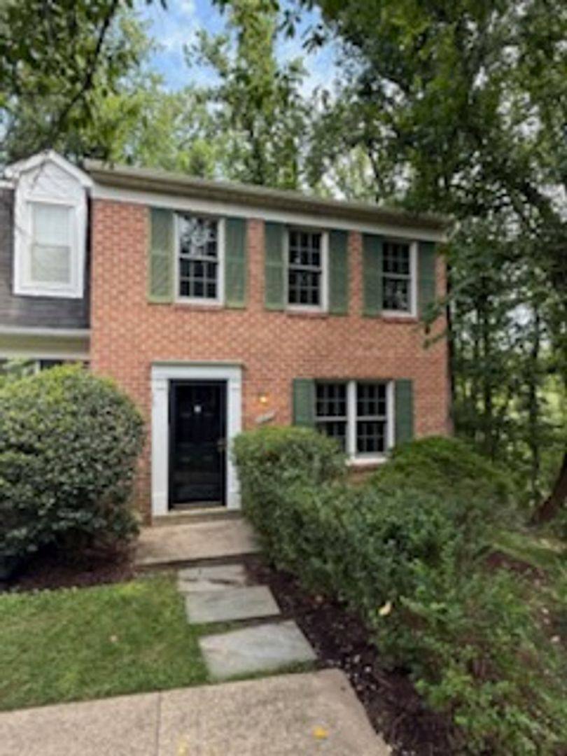 Townhouse for rent at 4623 Gemstone Terrace, Rockville, MD 20852