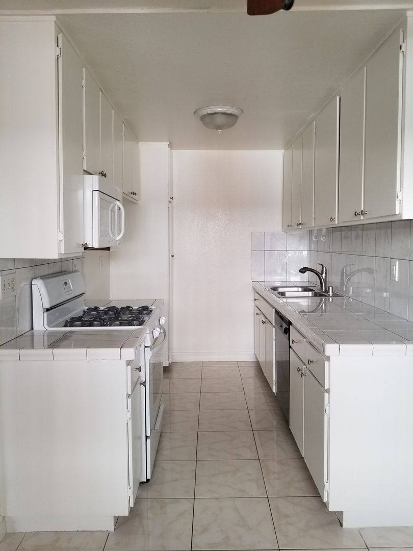 Apartment for rent at 4161 Tujunga Ave, Studio City, CA 91604
