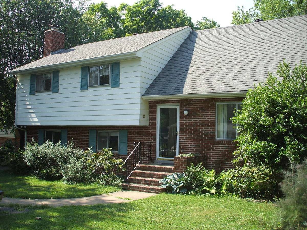 House for rent at 8311 Michael Rd, Henrico, VA 23229