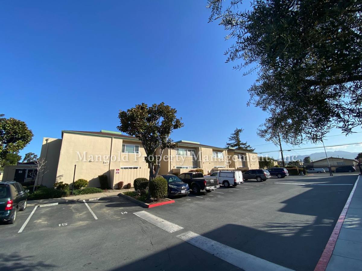 Apartment for rent at 1112 Del Monte Ave, Salinas, CA 93905