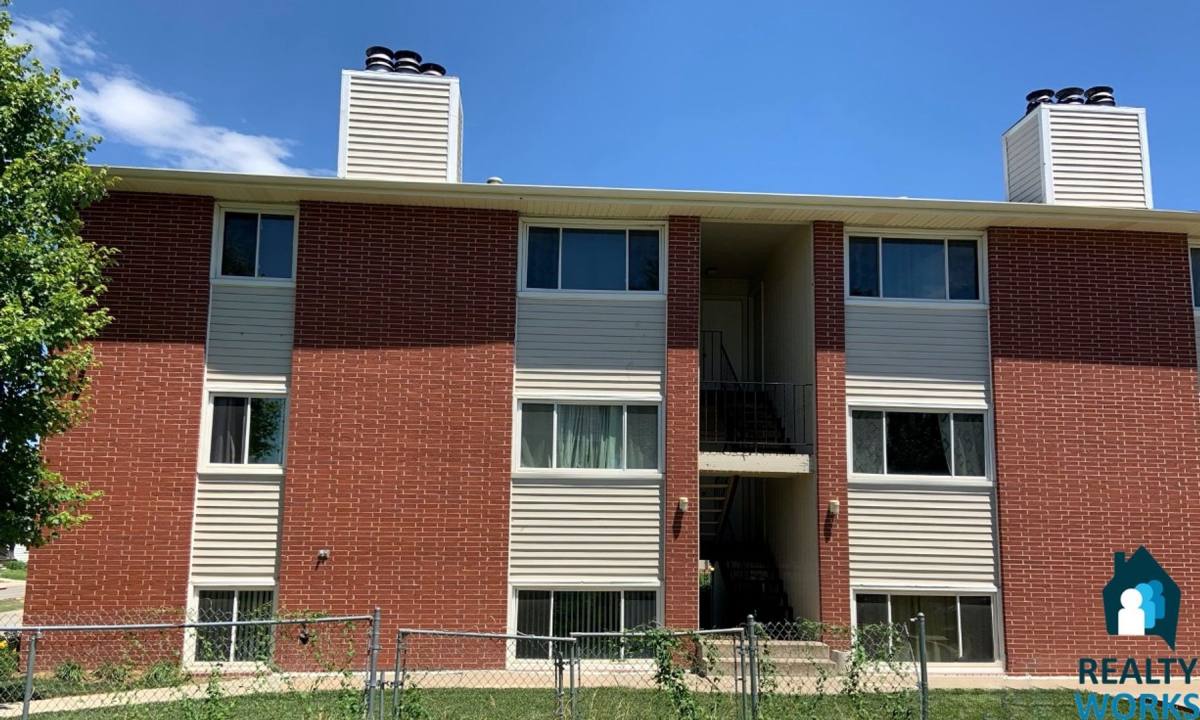 Apartment for rent at 2417 Vine, Lincoln, NE 68503