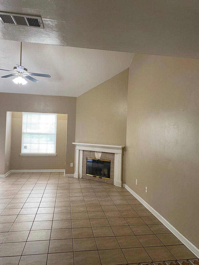 Apartment for rent at 2409 11 13 Nugget Lane, Tallahassee, FL 32303