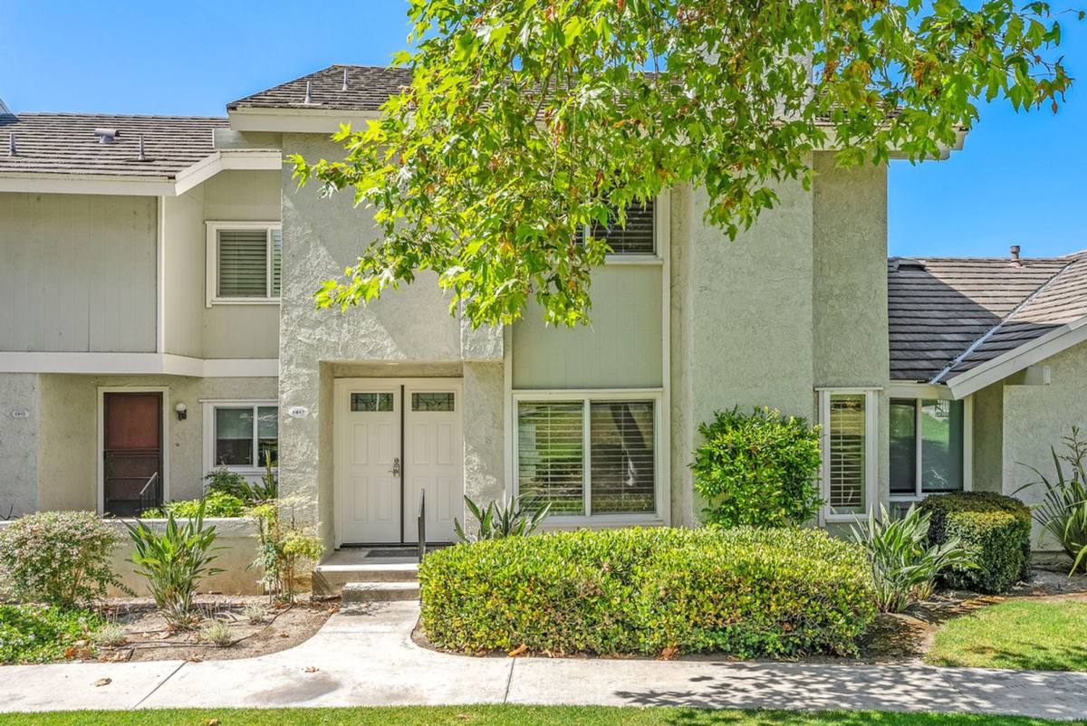 Townhouse for rent at 5817 Via Romero, Yorba Linda, CA 92887