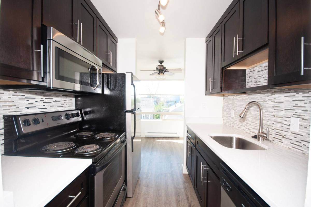 Apartment for rent at 418 12th Ave E, Seattle, WA 98102