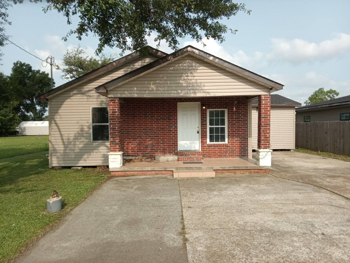 House for rent at 604 Block St, Lake Charles, LA 70615