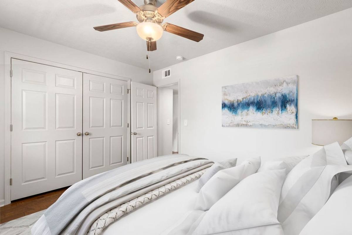 Apartment for rent at 304 E Glenn Ave, Auburn, AL 36830