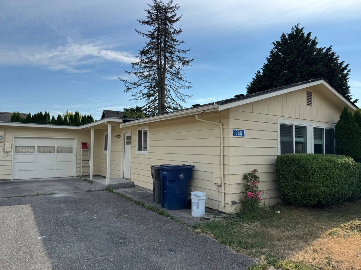 House for rent at 980 E Sharon Ave, Burlington, WA 98233