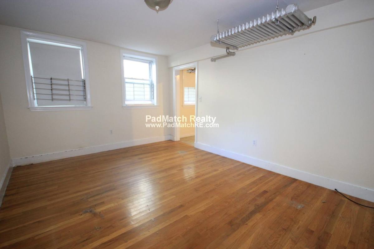 14 Centre St, Cambridge, MA 02139