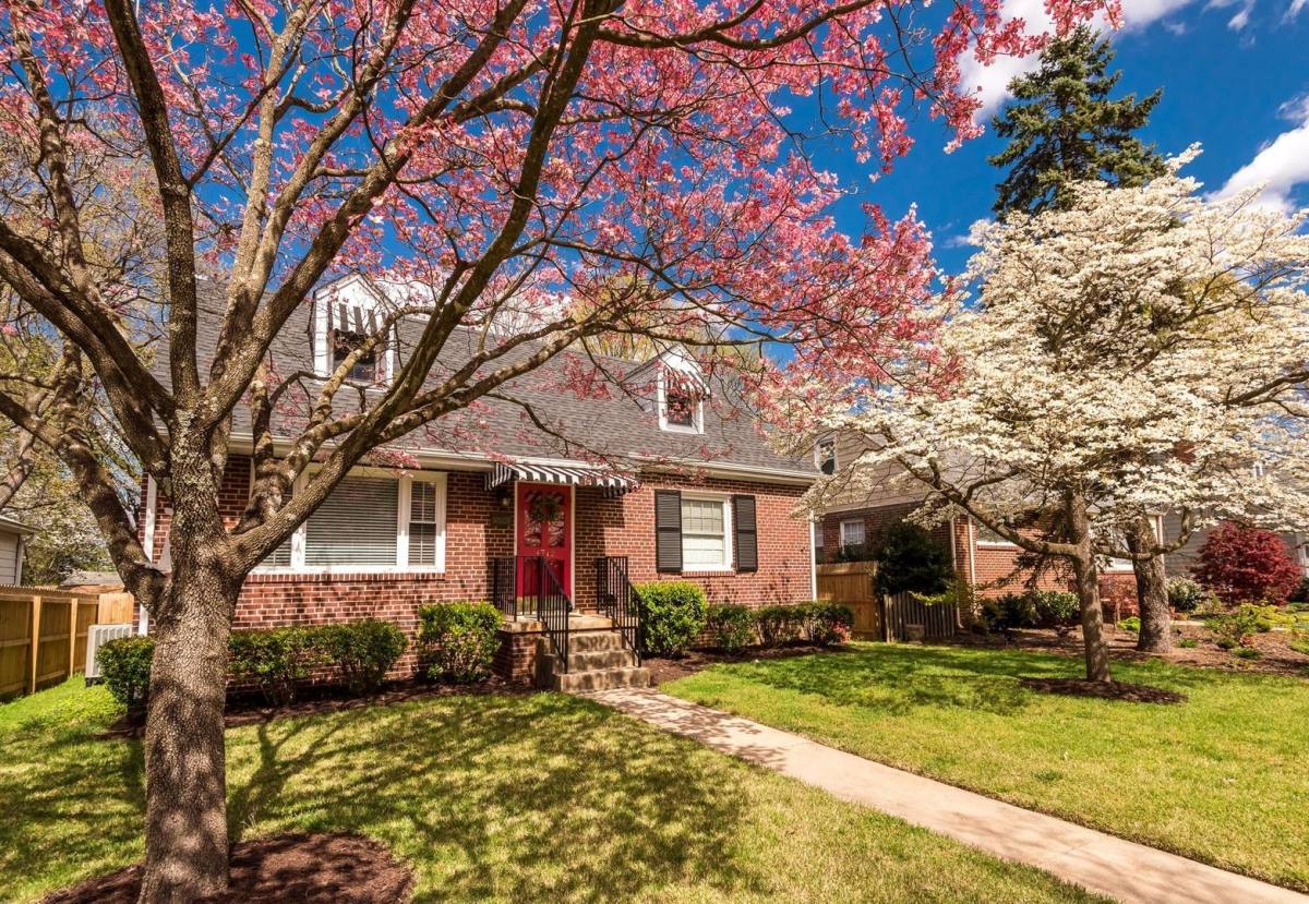 House for rent at 4712 Fitzhugh Ave, Richmond, VA 23230