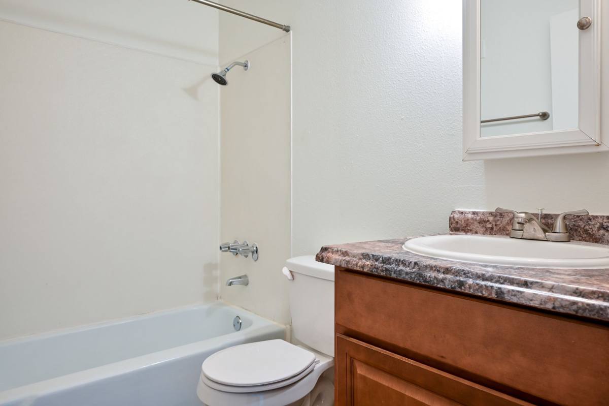 Apartment for rent at 6301 SW Palatine St, Portland, OR 97219