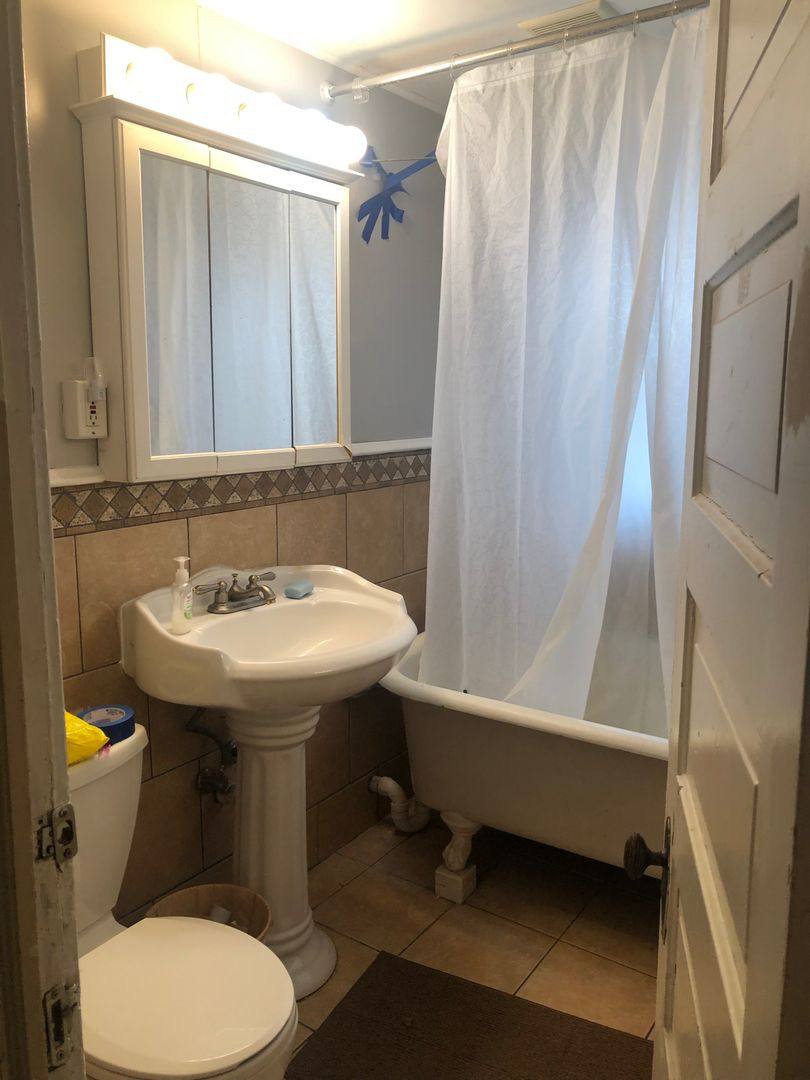 Apartment for rent at 1231 8th St SE, Minneapolis, MN 55414