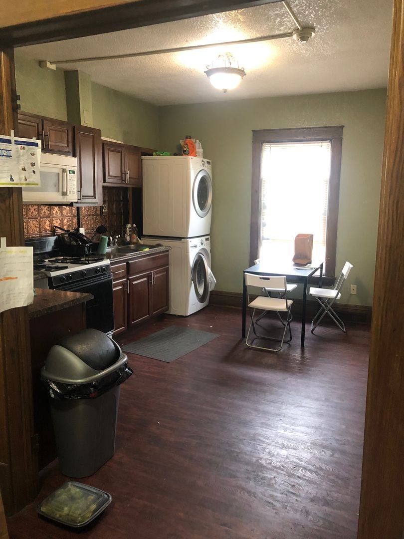 Apartment for rent at 1231 8th St SE, Minneapolis, MN 55414