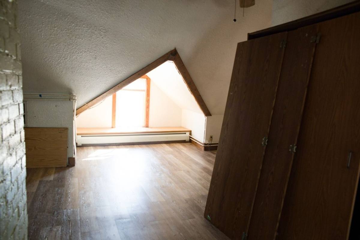 Apartment for rent at 1309 E Hennepin Ave, Minneapolis, MN 55414
