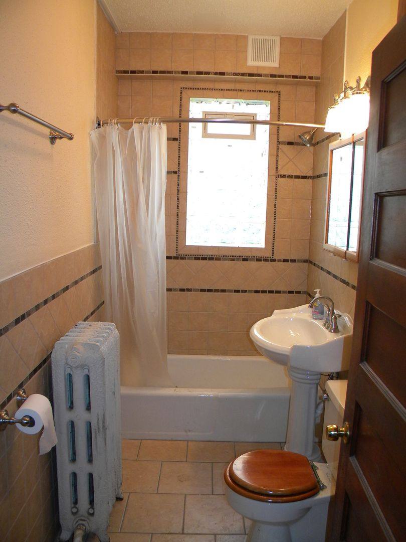 Apartment for rent at 1309 E Hennepin Ave, Minneapolis, MN 55414