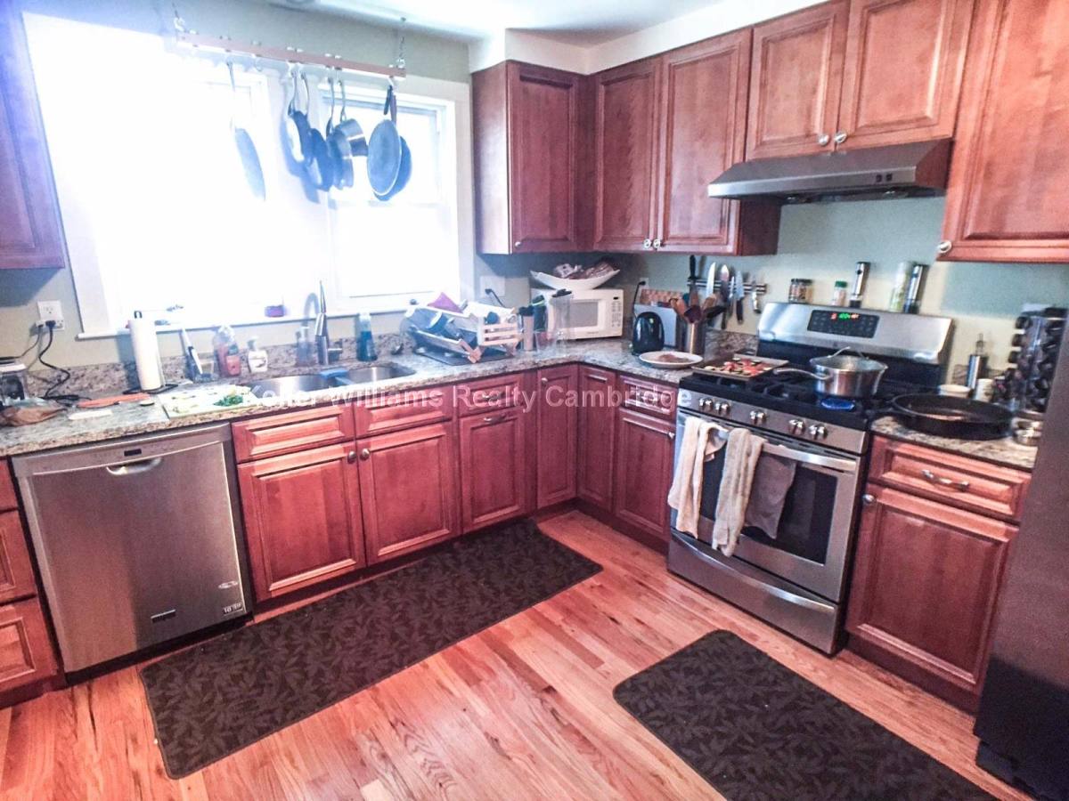 House for rent at 99 Richardson St, Woburn, MA 01801