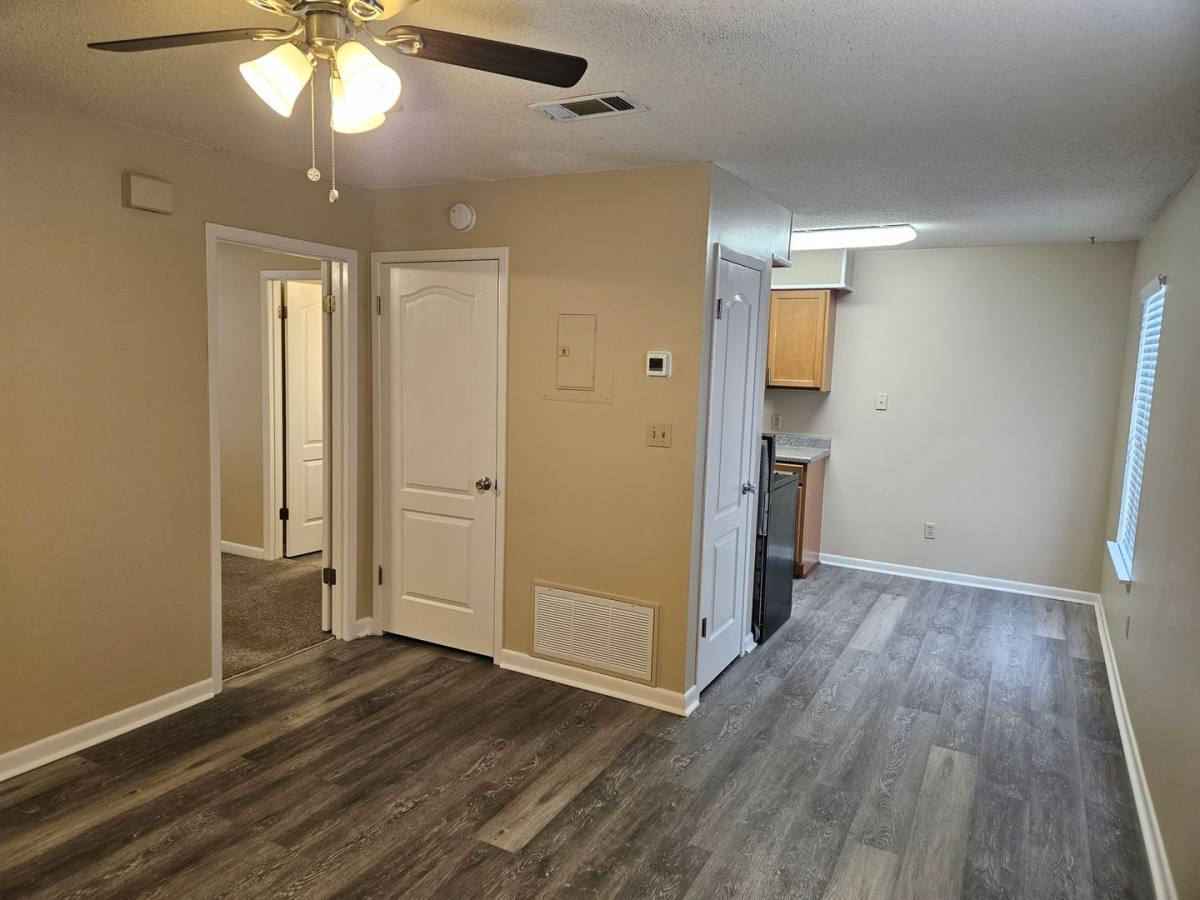 Apartment for rent at 117 Alder Ave SE, Fort Walton Beach, FL 32548
