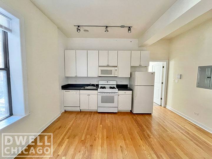 Apartment for rent at 4715 N Sheridan Rd #13S, Chicago, IL 60640