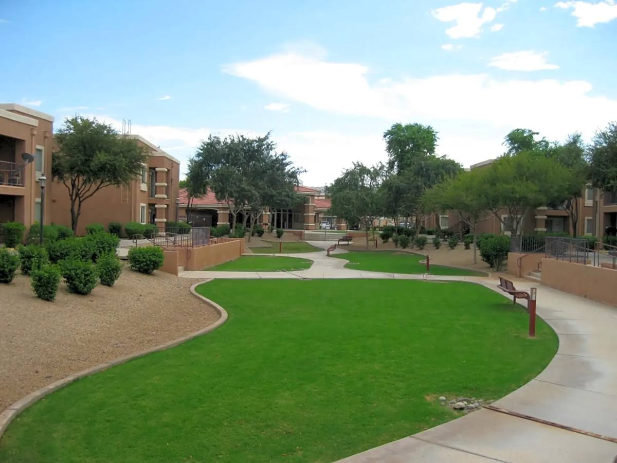 Apartment for rent at 2150 E Broadway Rd, Phoenix, AZ 85040