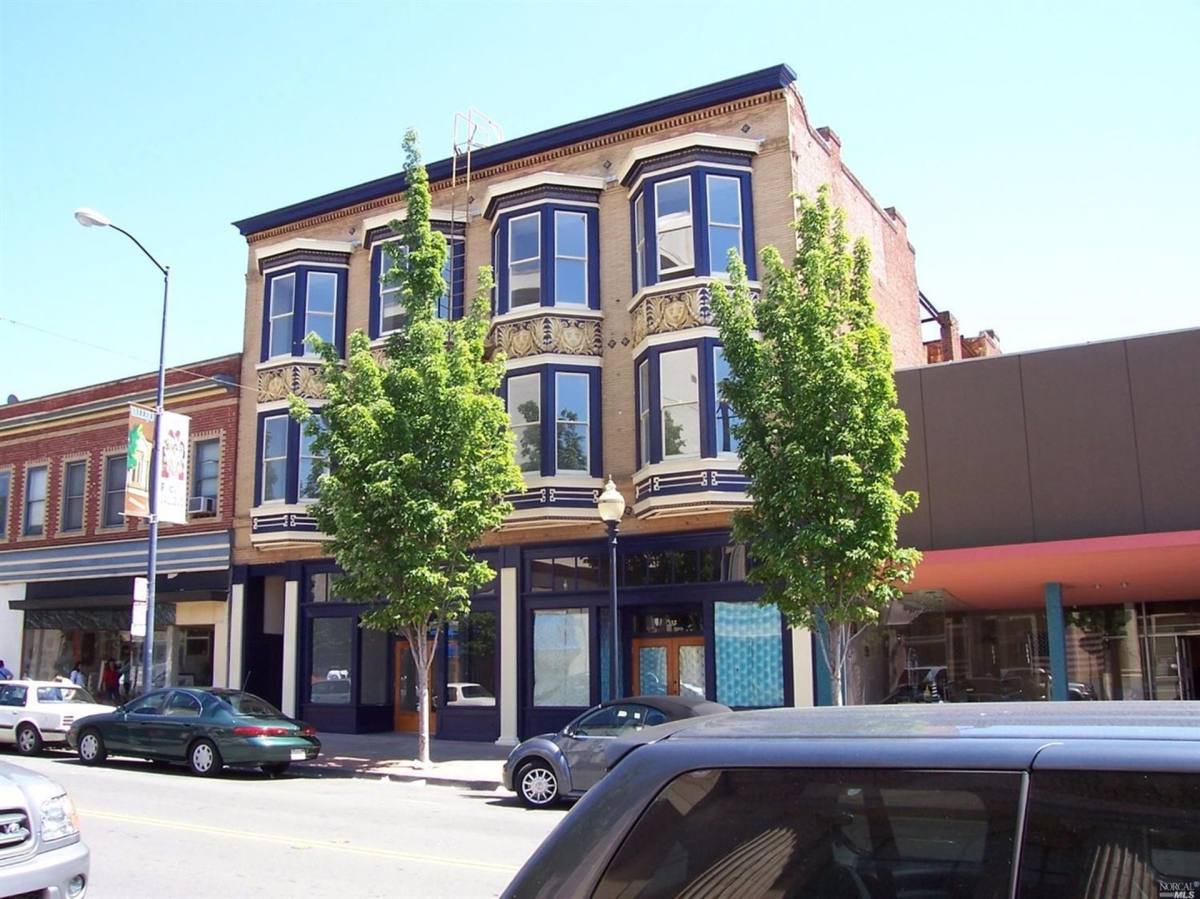 Apartment for rent at 337-341 Georgia St, Vallejo, CA 94590