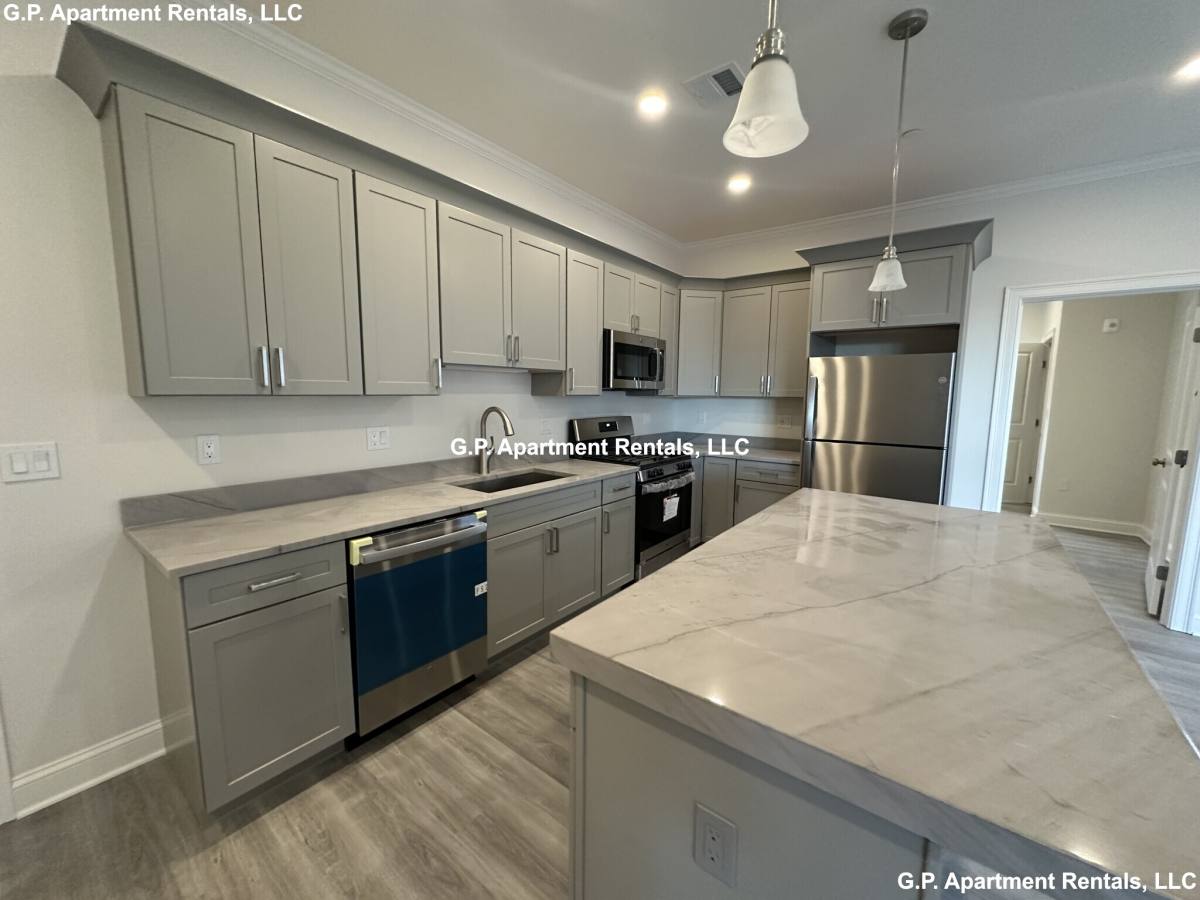 Apartment for rent at 605 Broadway #401, Everett, MA 02149