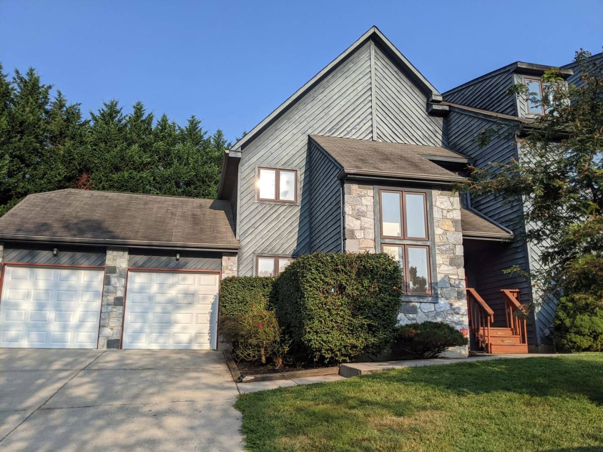 House for rent at 103 Foxfire Dr, Newark, DE 19711