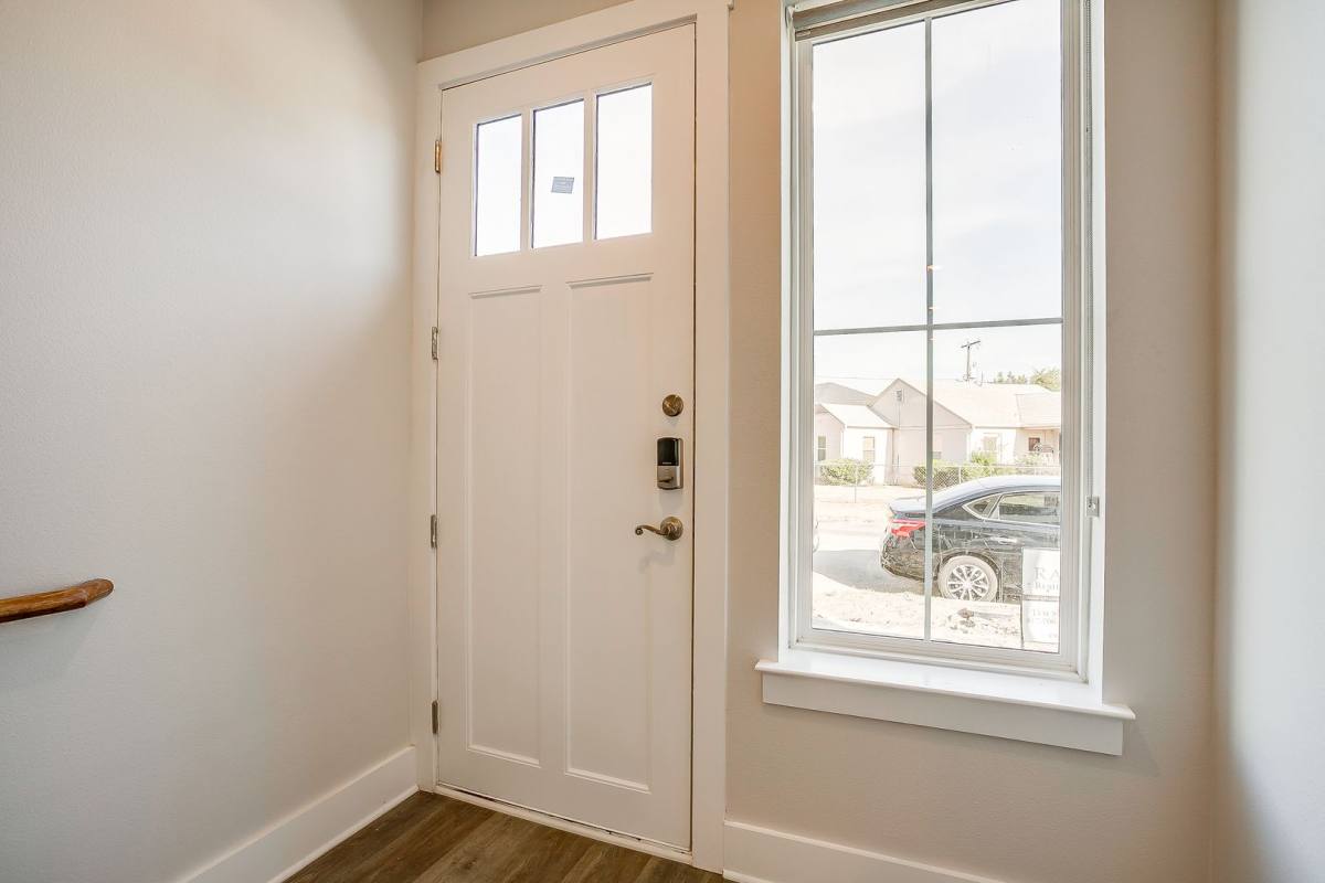 Apartment for rent at 2323 Benbrook Blvd, Fort Worth, TX 76110