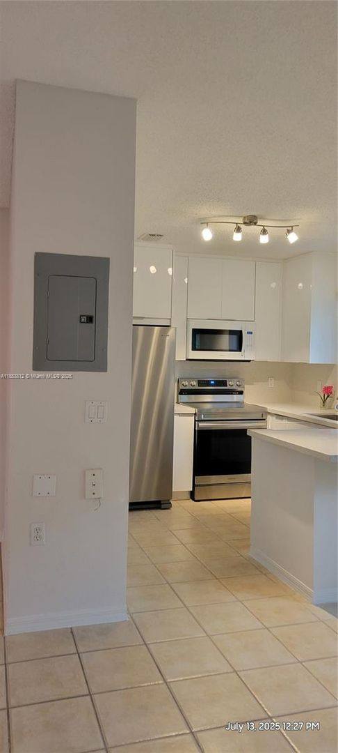 House for rent at 2125 NW 77th Way #201, Hollywood, FL 33024