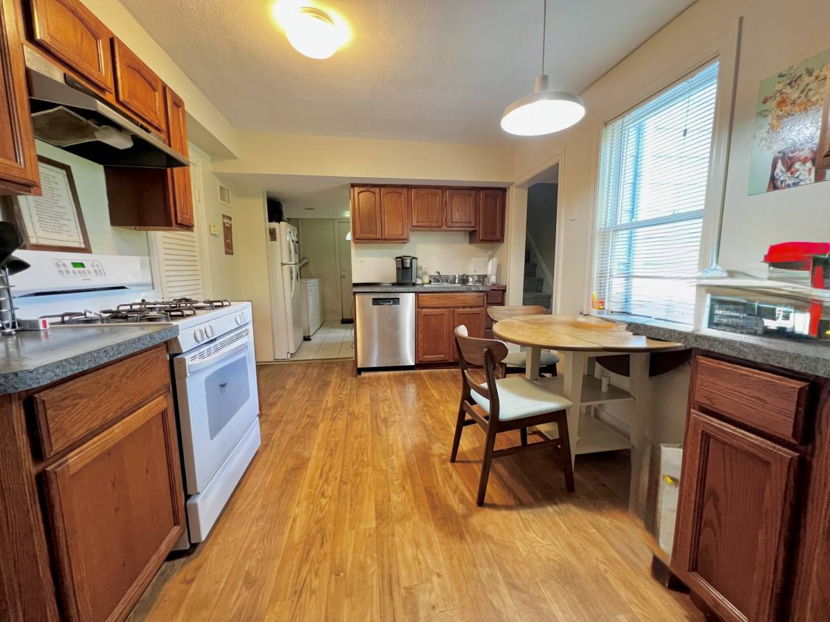 Townhouse for rent at 25 Oakland St, Newton, MA 02458