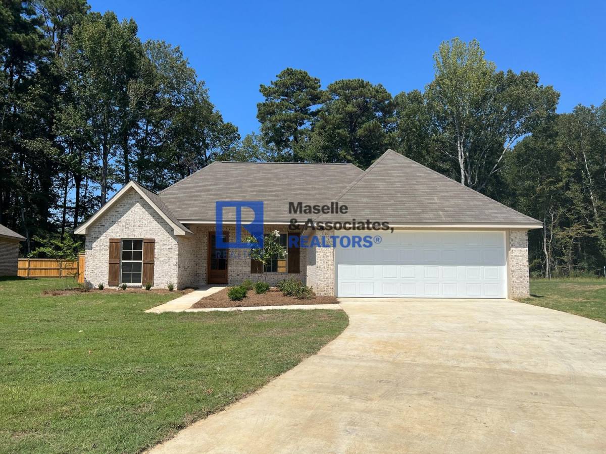 House for rent at 523 Silver Hill Dr, Pearl, MS 39208