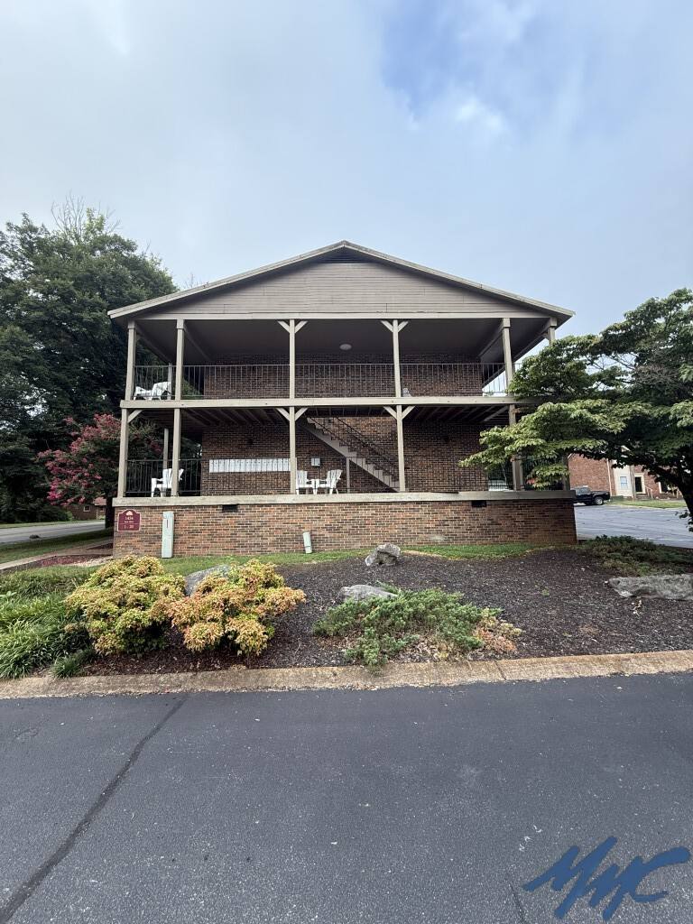 Apartment for rent at 1434 E Main St #11, Murfreesboro, TN 37130