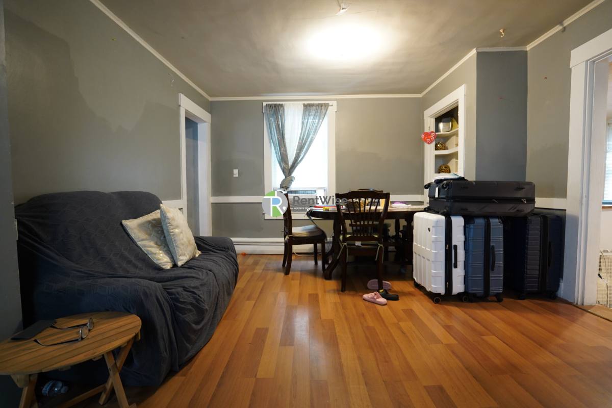 House for rent at 3 Boline Place, Woburn, MA 01801
