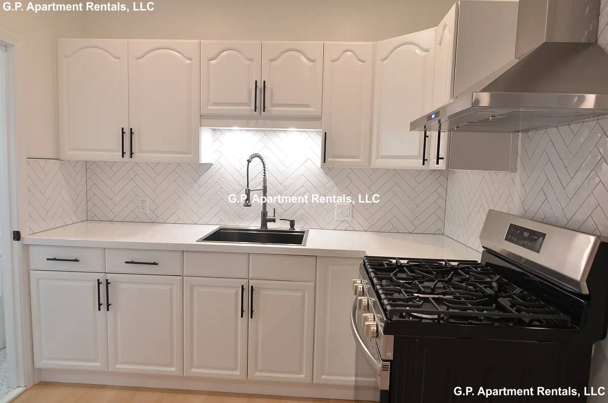 Apartment for rent at 88 Cleveland Ave #1, Everett, MA 02149