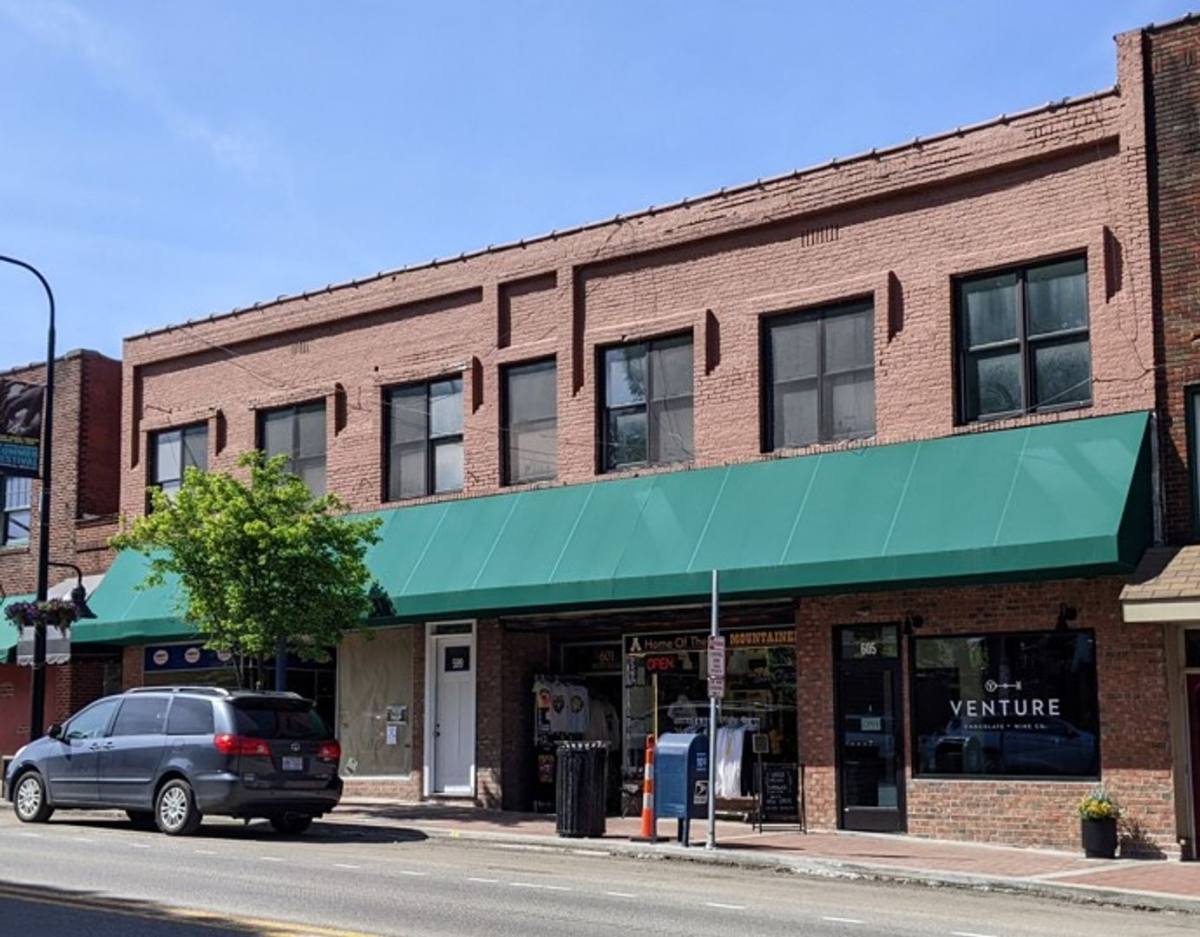 Apartment for rent at 599 W King St, Boone, NC 28607