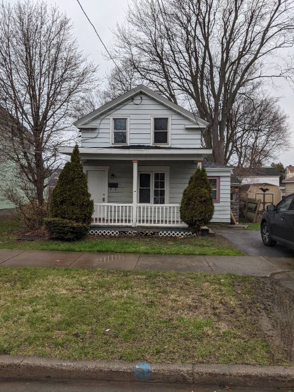 House for rent at 111 E Cayuga St, Oswego, NY 13126