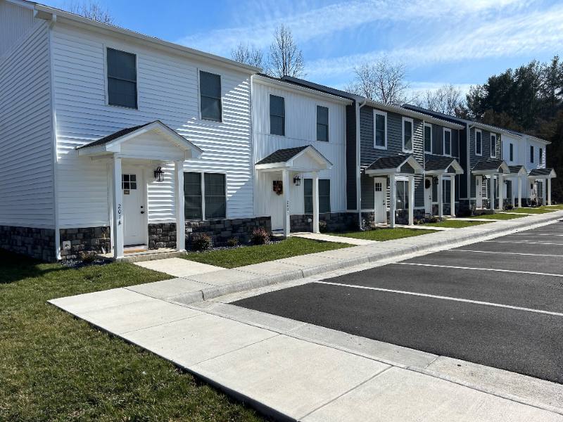 Townhouse for rent at 207 12th St #F, Grottoes, VA 24441