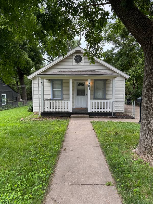 House for rent at 705 Highgrove Rd, Grandview, MO 64030