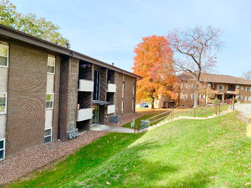 Apartment for rent at 3409 Sardis Rd #103, Murrysville, PA 15668