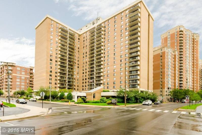 Apartment for rent at 3800 Fairfax Dr #409, Arlington, VA 22203
