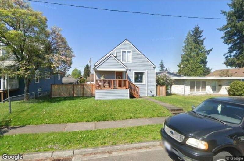 House for rent at 217 H St SE, Auburn, WA 98002