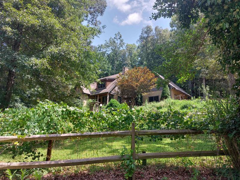 House for rent at 33 Hoyt Rd, Arden, NC 28704