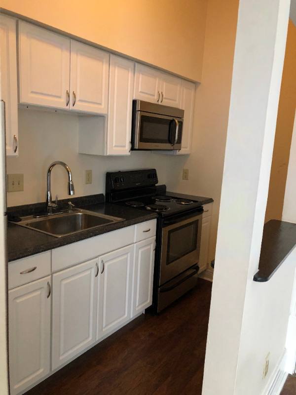 Apartment for rent at 237 E 9th #13, Indianapolis, IN 46204