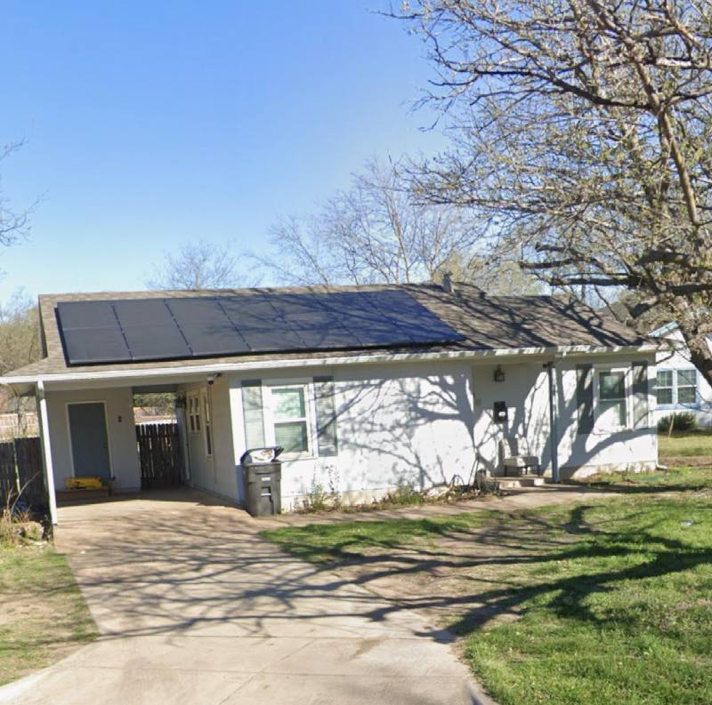 House for rent at 5840 Jennie Dr, Fort Worth, TX 76133