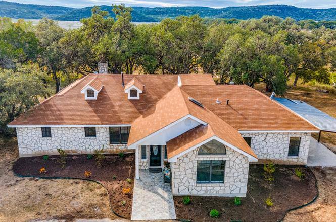 House for rent at 2580 Goat Hill Rd, Pipe Creek, TX 78063